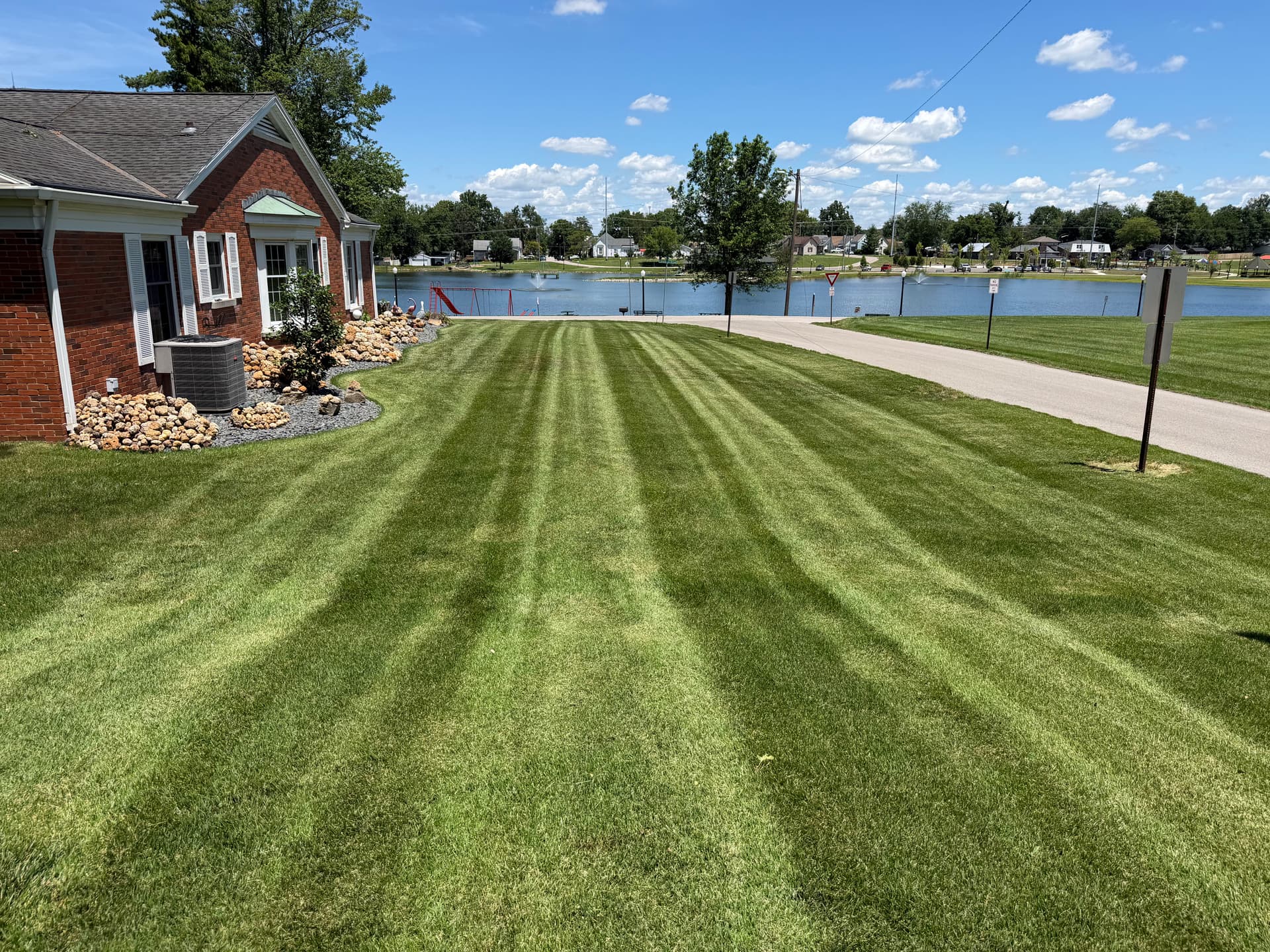 Clean Stripes and a Sharp Cut to Close Out the Week image